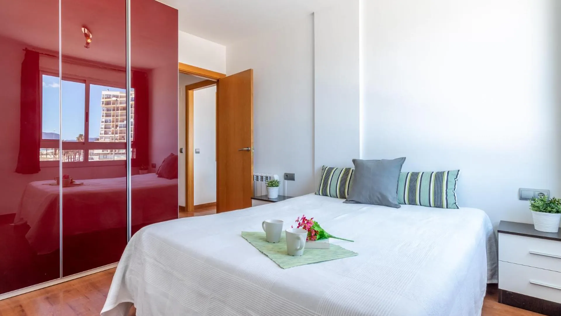 Apartment Goldhome - Primera Linea De Mar, 2 Habitaciones Empuriabrava